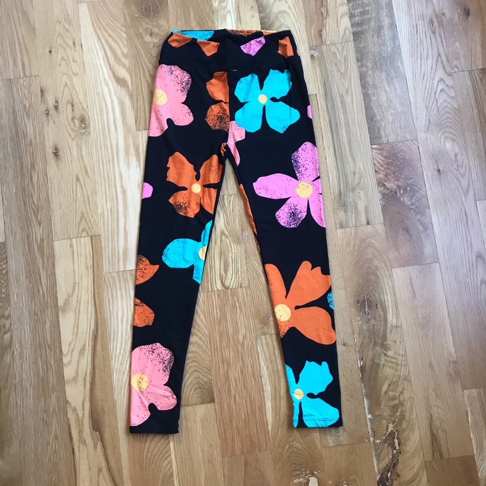 Lularoe One Size (OS) Leggings/Pants